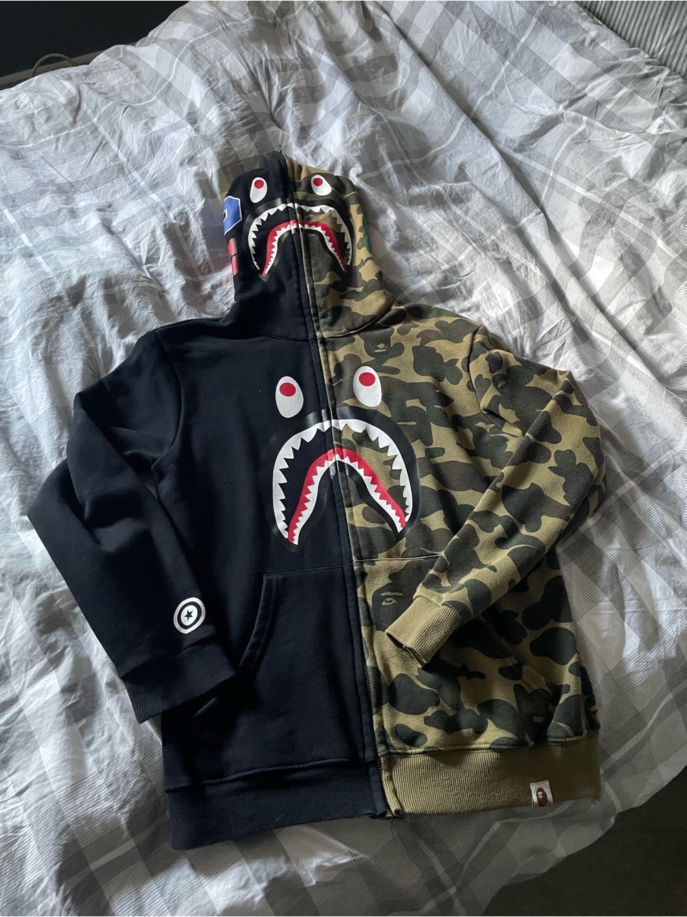 Bape zip up hoodie
